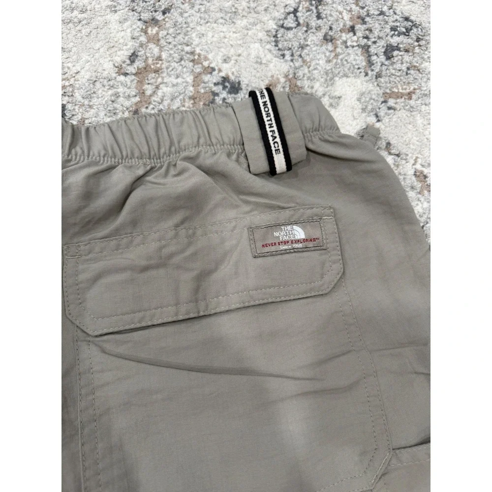 The North Face Mens Class V Belted Cargo Shorts Khaki Nylon‎ Hiking Large Long